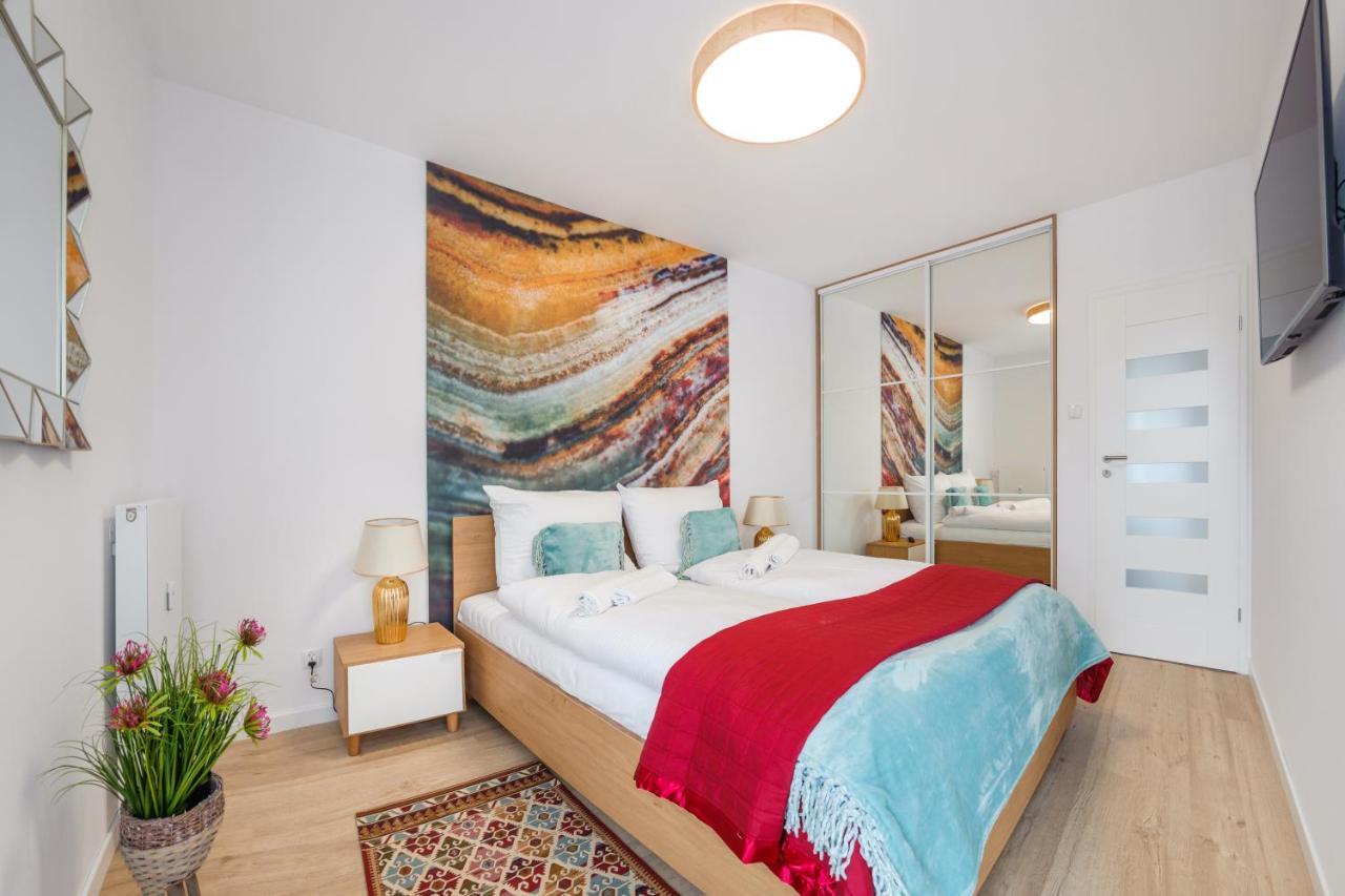 Apartamenty Sun & Snow Nadmorskie Tarasy Z Basenem Kolobrzeg Exterior photo